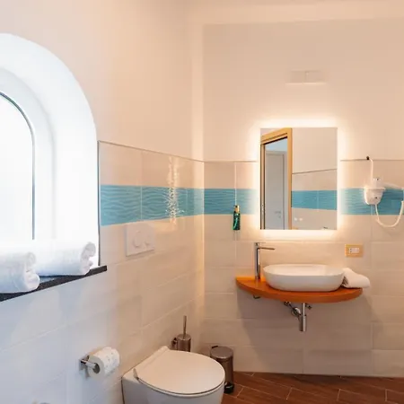 Domus Rubra 3* Ραβέλλο
