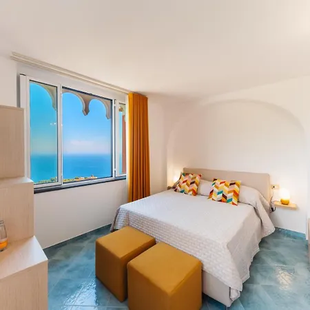 Domus Rubra 3* Ραβέλλο