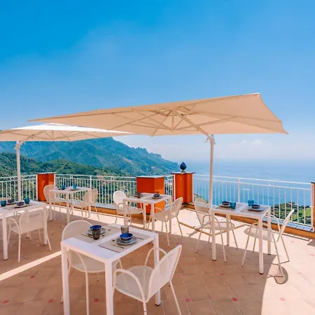 Domus Rubra Πανσιόν 3*