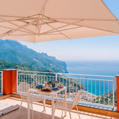 Gasthof Domus Rubra 3*